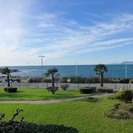 Les Marines D'aryana Sanary-sur-Mer